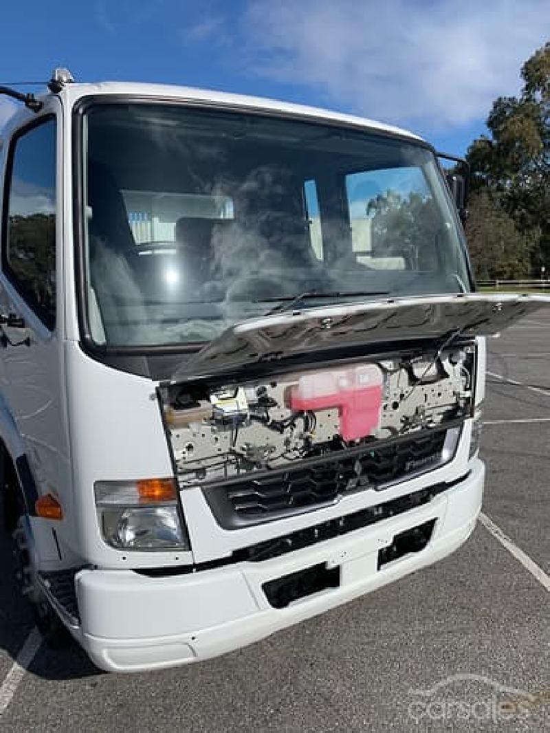 2024 Fuso Fighter 1124 MANUAL Tipper White