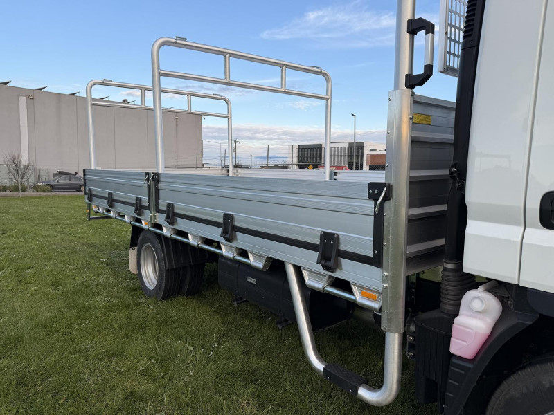 Velocity Truck Centers Australia