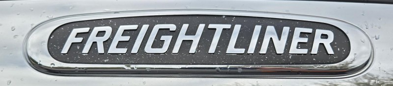 2021 Freightliner Cascadia 126 