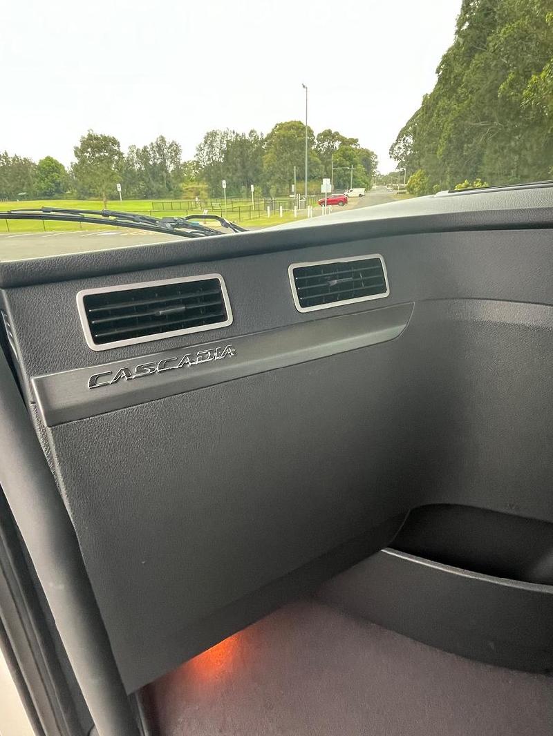 2023 Freightliner Cascadia 116 Need a truck asap we have one ready to go 