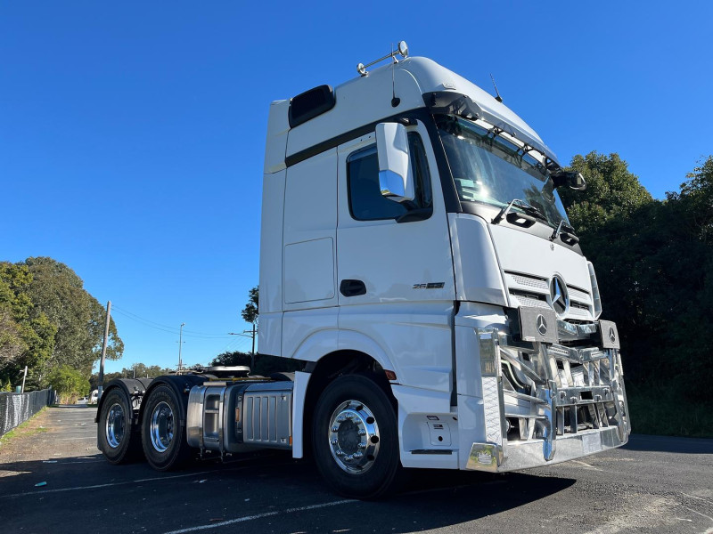 2025 Mercedes-Benz Actros 2663 BIG GIGASPACE with Microwave included image 3