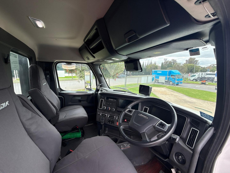 Velocity Truck Centers Australia