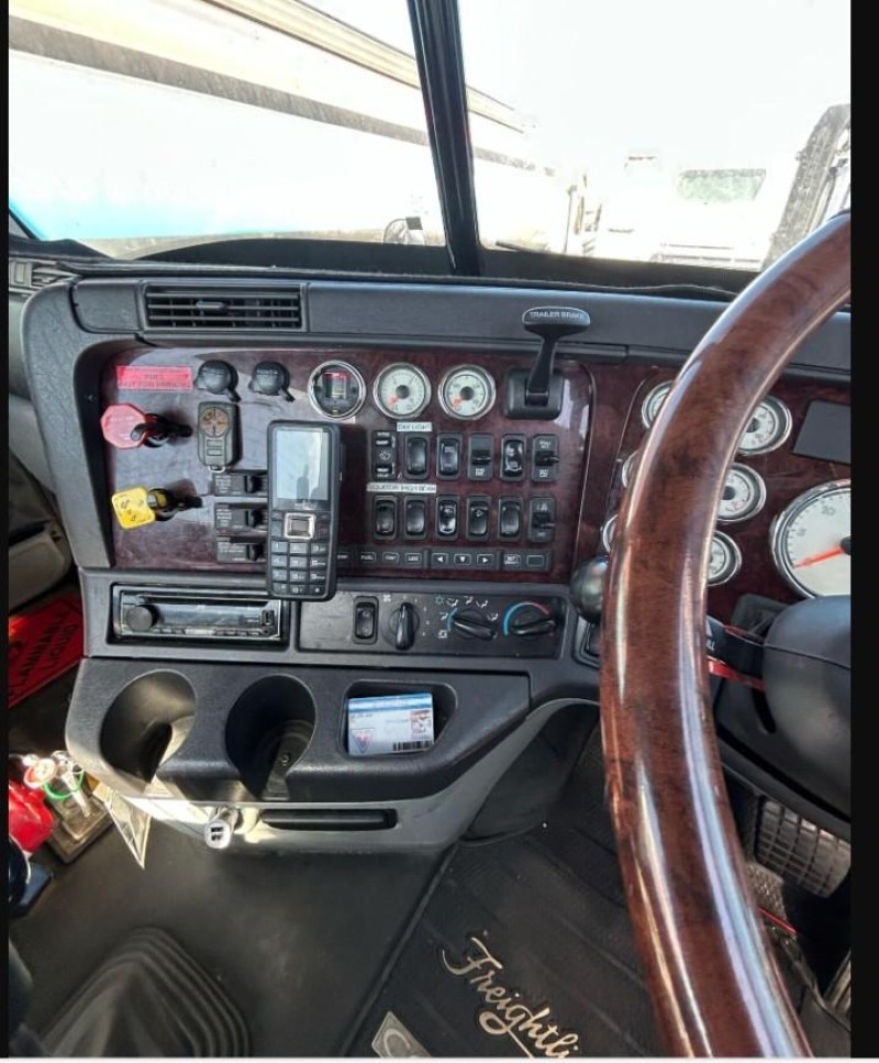 2019 Freightliner Coronado 114 