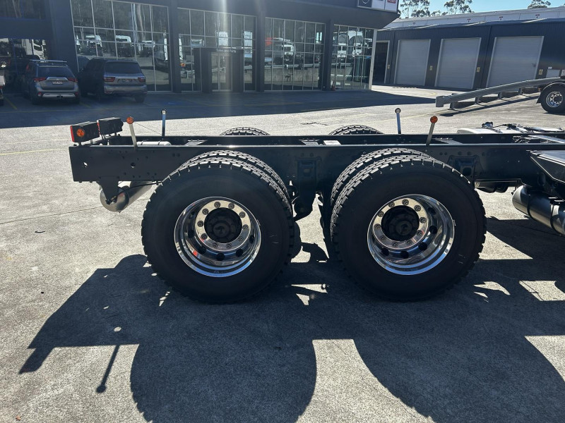 Velocity Truck Centers Australia