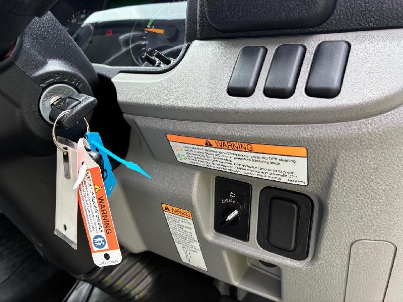 2025 Fuso Canter 515 Alloy Tray Driveaway on a Car License 