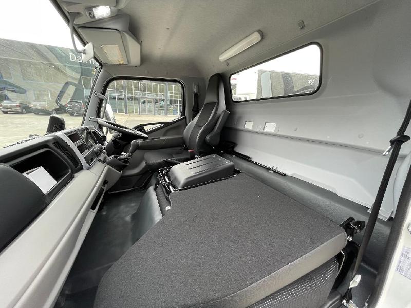 2022 Fuso Canter 515 