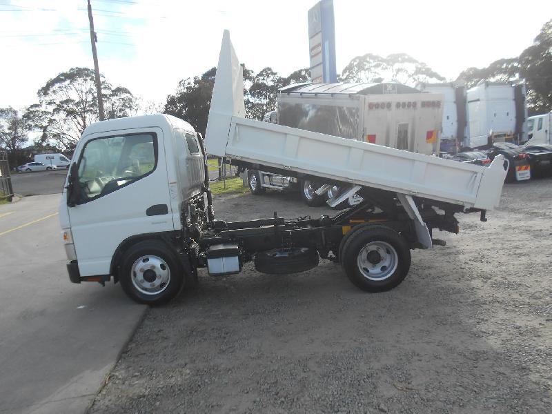 2021 Fuso CANTER 615 