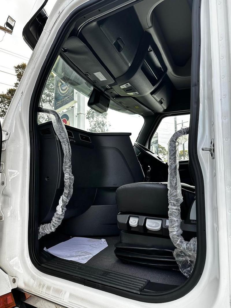 2024 Freightliner Cascadia 116 Freightliner Cascadia 116 