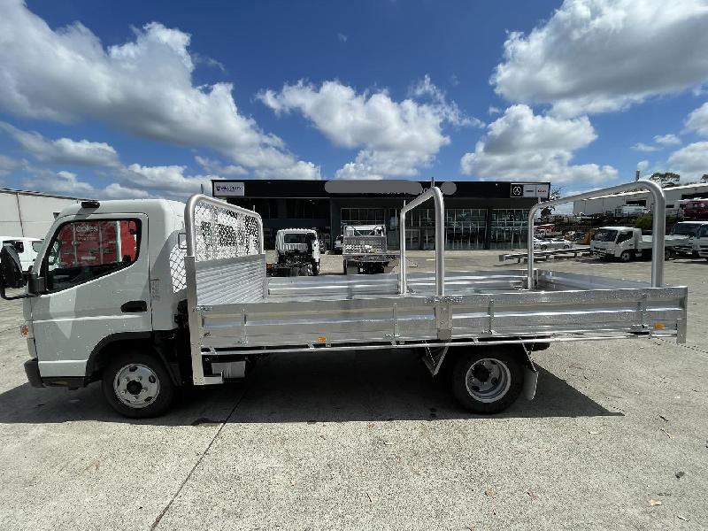 2023 Fuso Canter 515 