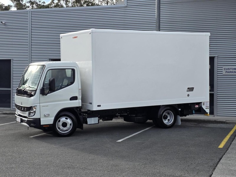 2025 Fuso Canter 515 PANTECH 