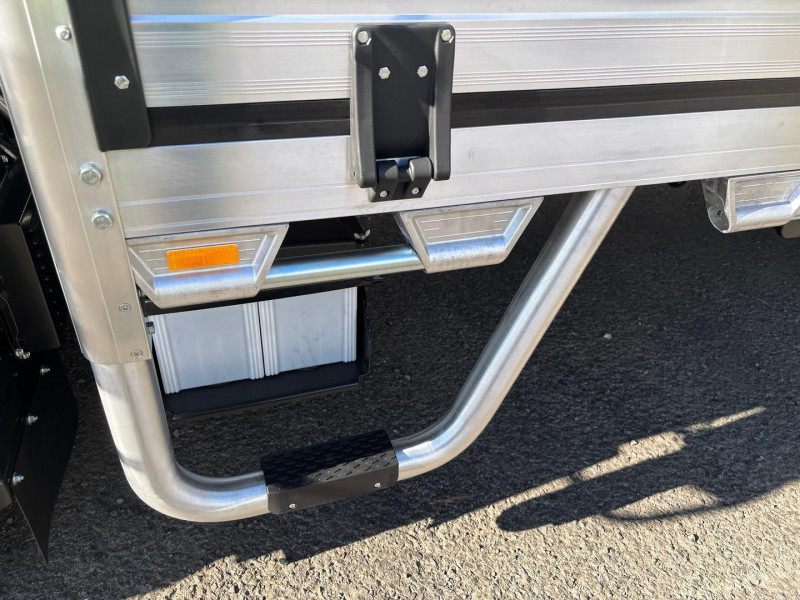 2026 Fuso Canter 515 Alloy Tray Available on a Car Licence 