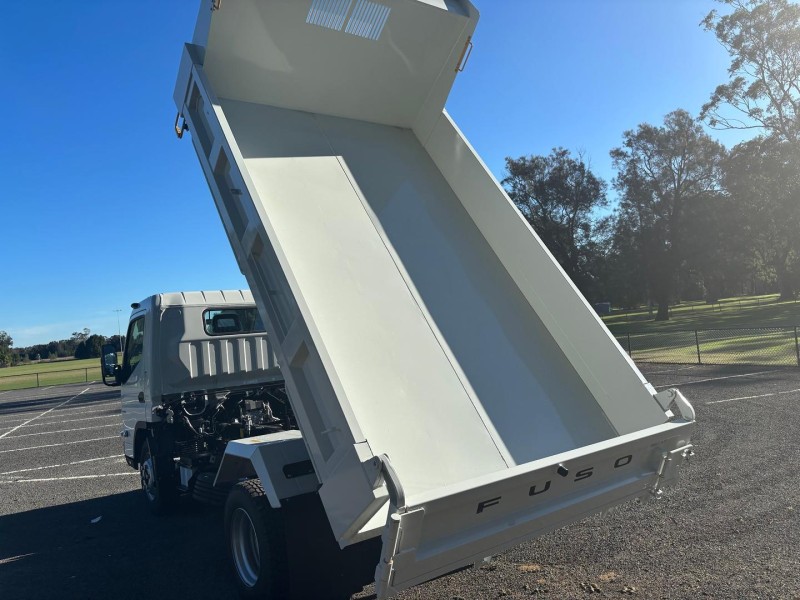 2026 Fuso Canter 815 Tipper 
