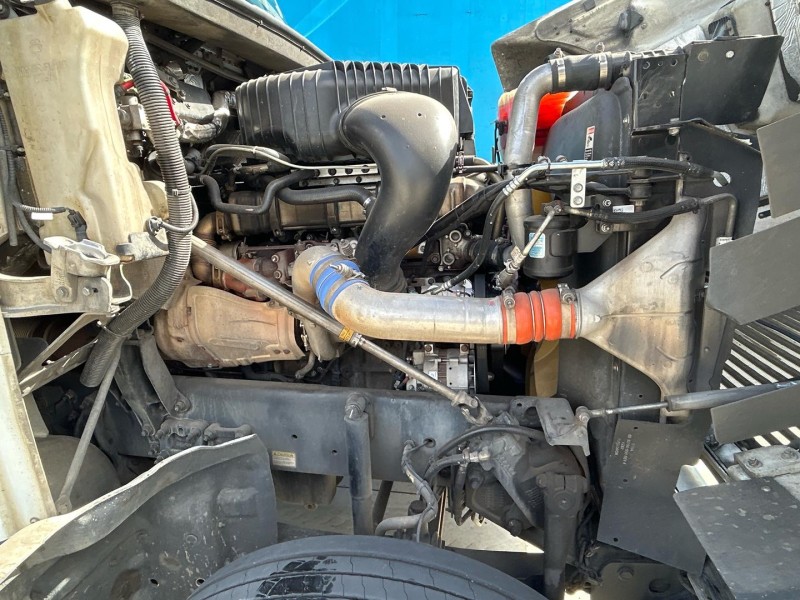 2019 Freightliner Coronado 114 