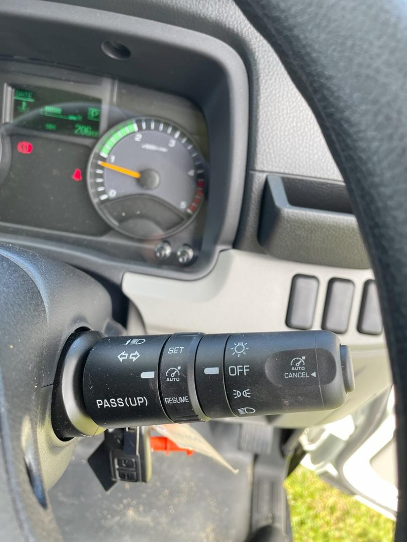 2025 Fuso Canter 515 Factory Metallic Silver 