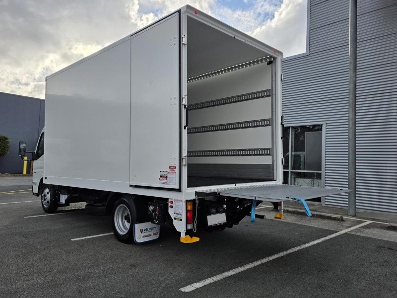 2025 Fuso Canter 515 PANTECH 