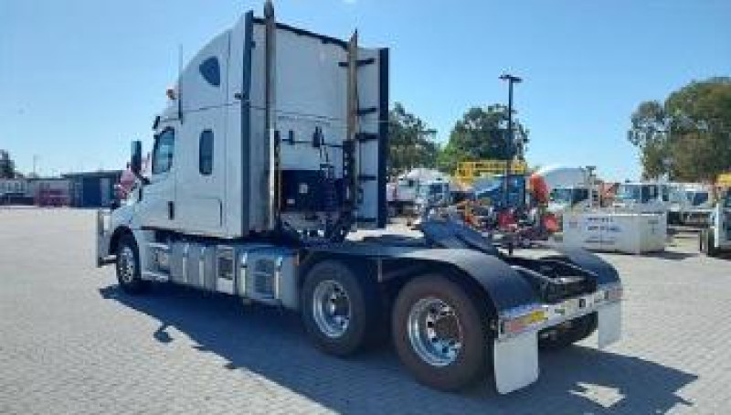 2021 Freightliner Cascadia 