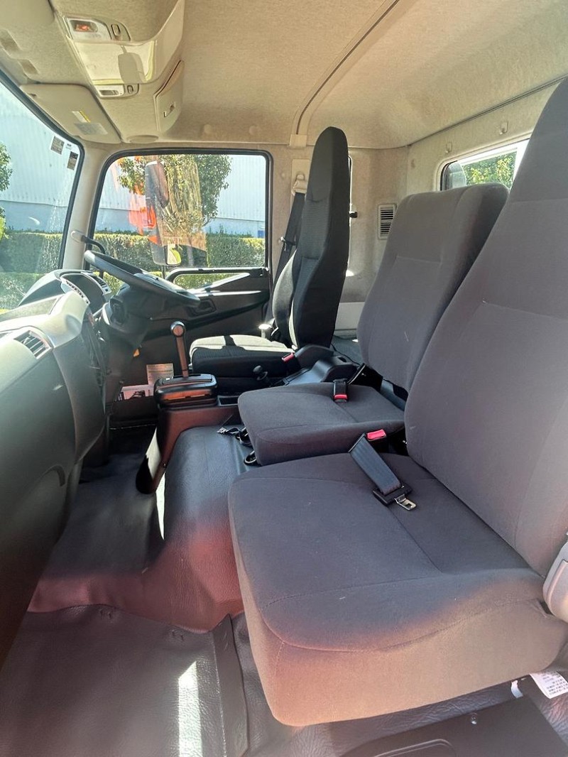 2025 Fuso Fighter 1124 Auto Traytop 