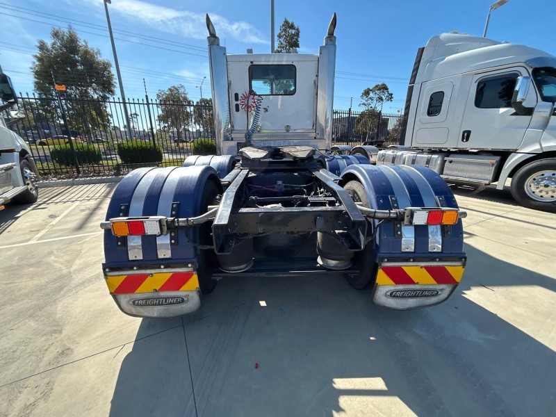 2019 Freightliner Coronado 114 
