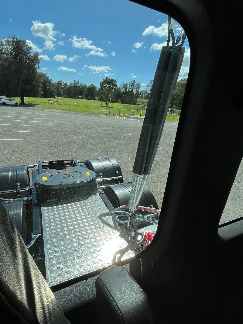 2023 Freightliner Cascadia 126 Ex Demo 