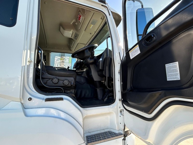 2022 Fuso Shogun FV74 460 