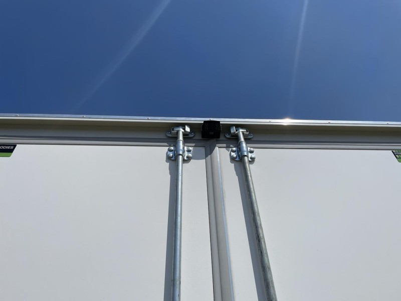 2025 Fuso Canter 515 Factory Metallic Silver 