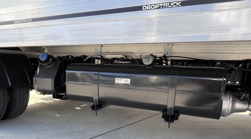 2025 Fuso Canter 515 PANTECH AND LOADER 