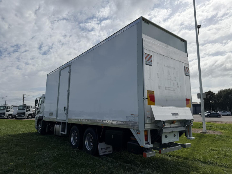 2025 Fuso Shogun FV84 400 14 Pallet Pantech with Tailgate 