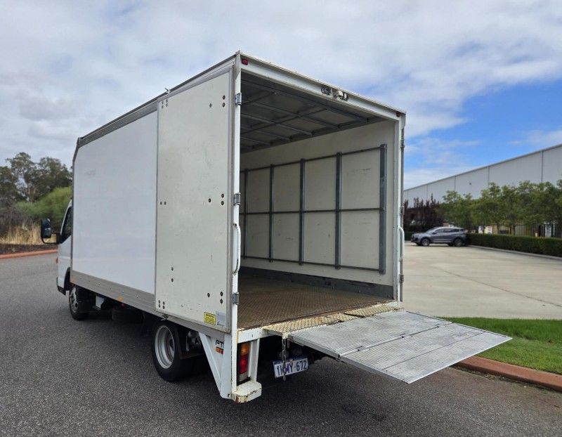 2021 Fuso Canter 515 