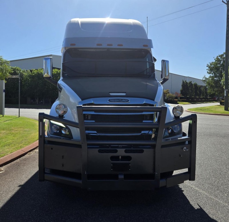 2021 Freightliner Cascadia 116 AS HIGHROOF 6X4 PRIME MOVER 