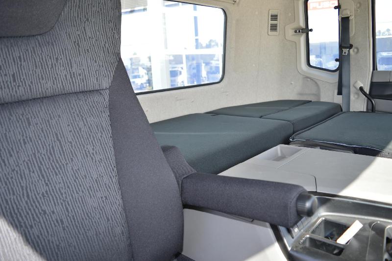 2025 Fuso Shogun FV74 360 Beaveartail 