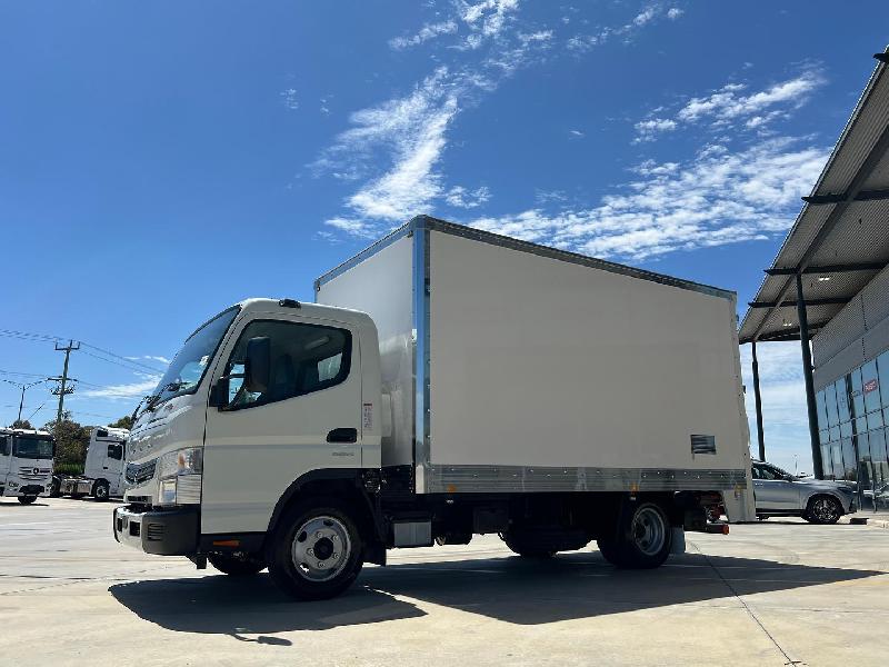 2023 Fuso Canter 515 