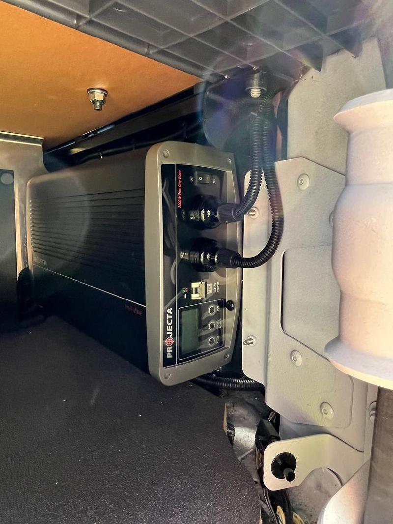 2025 Freightliner Cascadia 126 Microwave TV Cabinets and Custom Air Con ready 