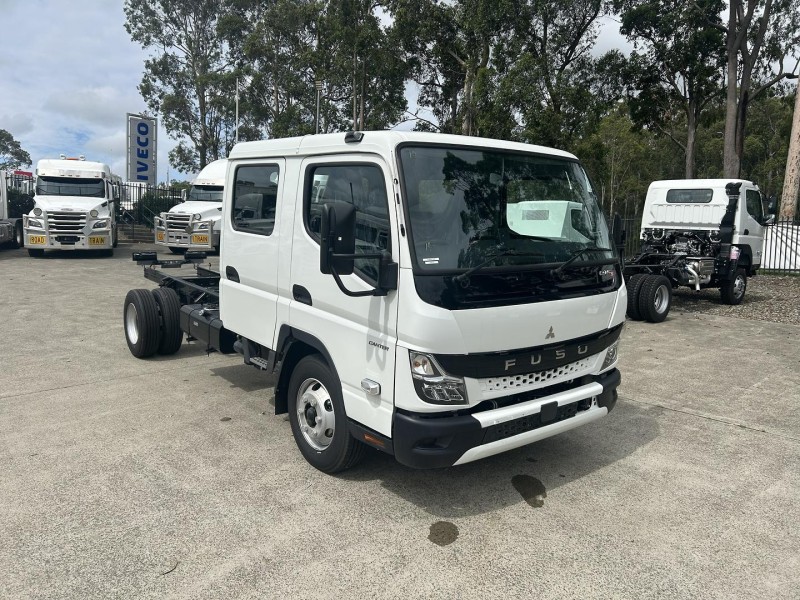 2025 Fuso Canter 815