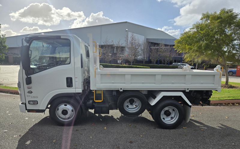 2022 Isuzu N Series NMR 60/45-150 