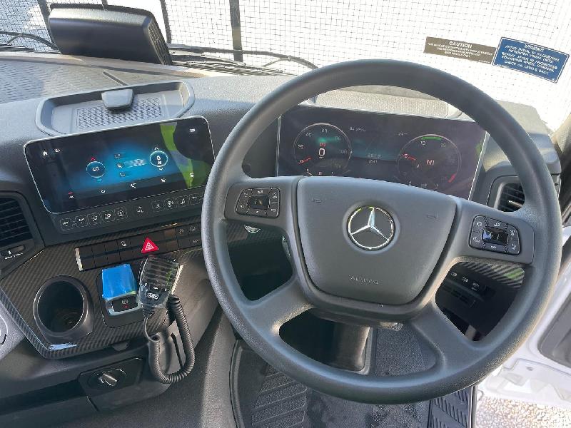 2023 Mercedes-Benz Actros 2663LS 