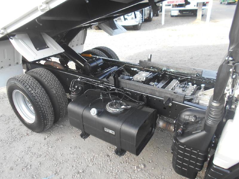 2021 Fuso CANTER 615 