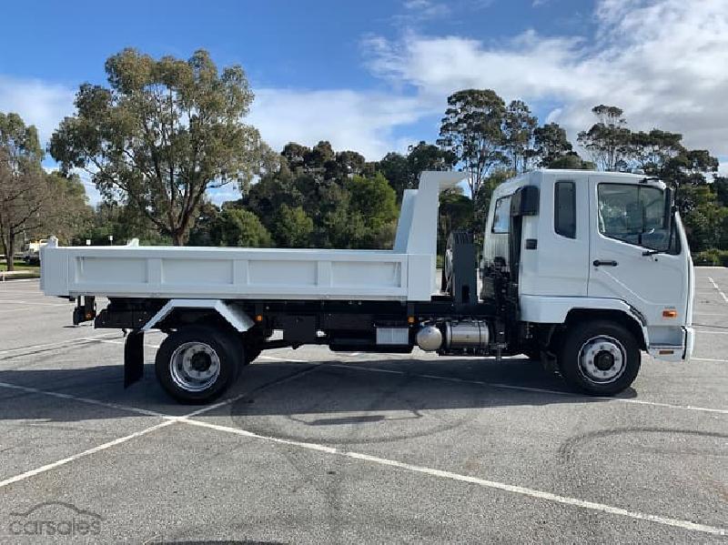 2024 Fuso Fighter 1124 MANUAL Tipper White