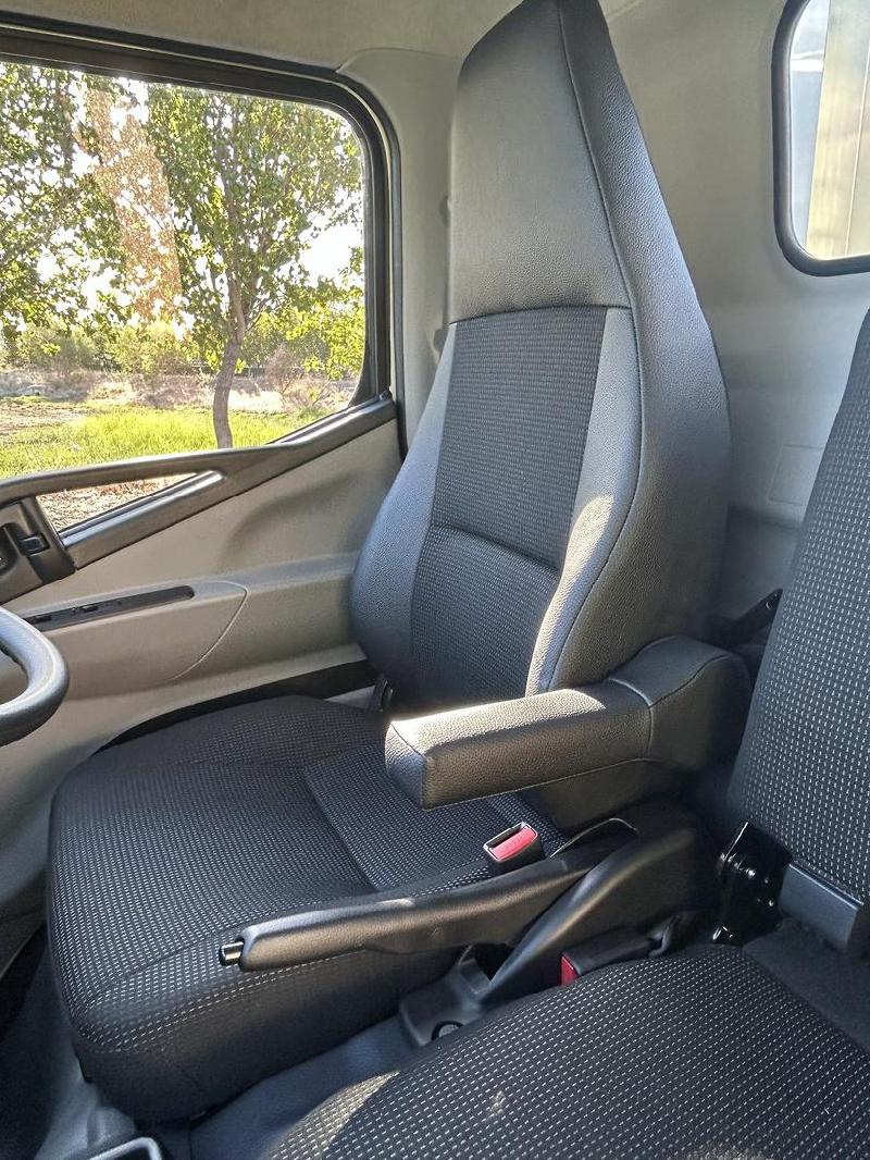 2025 Fuso Canter 515 Narrow 