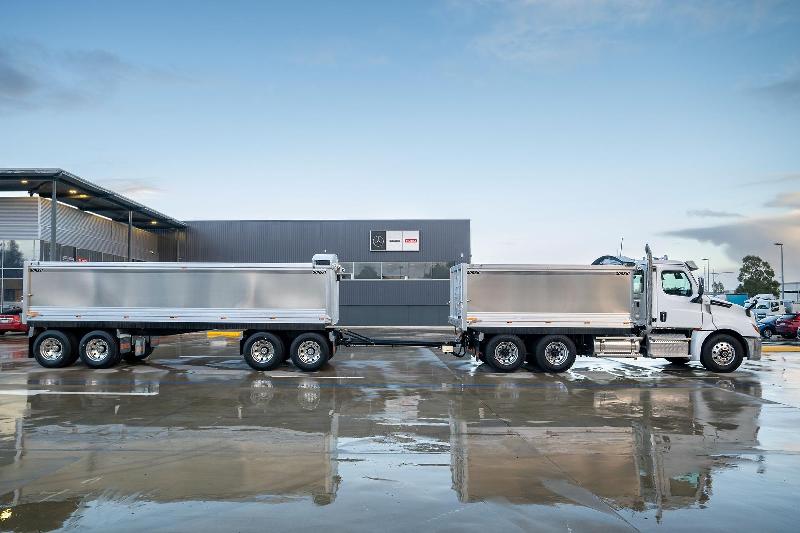 2024 Freightliner Cascadia 