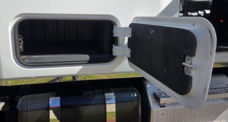 2021 Freightliner Cascadia 2021 FREIGHTLINER 126 CASCADIA PRIME MOVER 