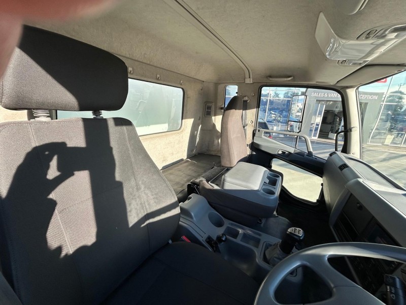 2018 Fuso Fighter 2427 14 Pallet Curtainsider 