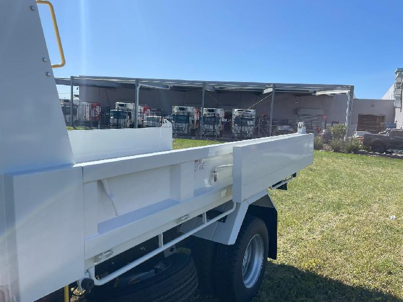 2025 Fuso Canter 815 Tipper 