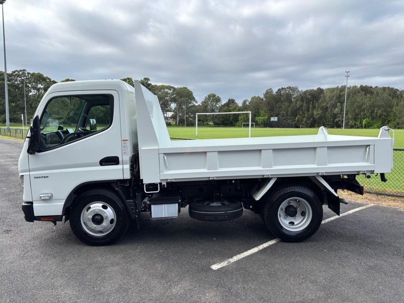 2025 Fuso Canter 615 Tipper 