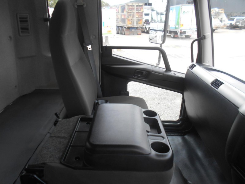 2021 Fuso Fighter 2427 14 PALLET CURTAINSIDER 