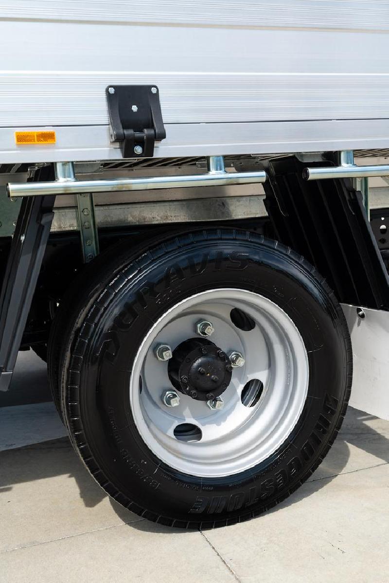 2025 Fuso Canter 515 Alloy Tray 
