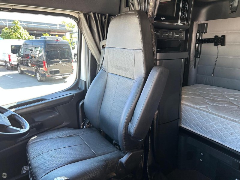 2021 Freightliner Cascadia 126 145T and Twin Bunks and Workshop Inspected 