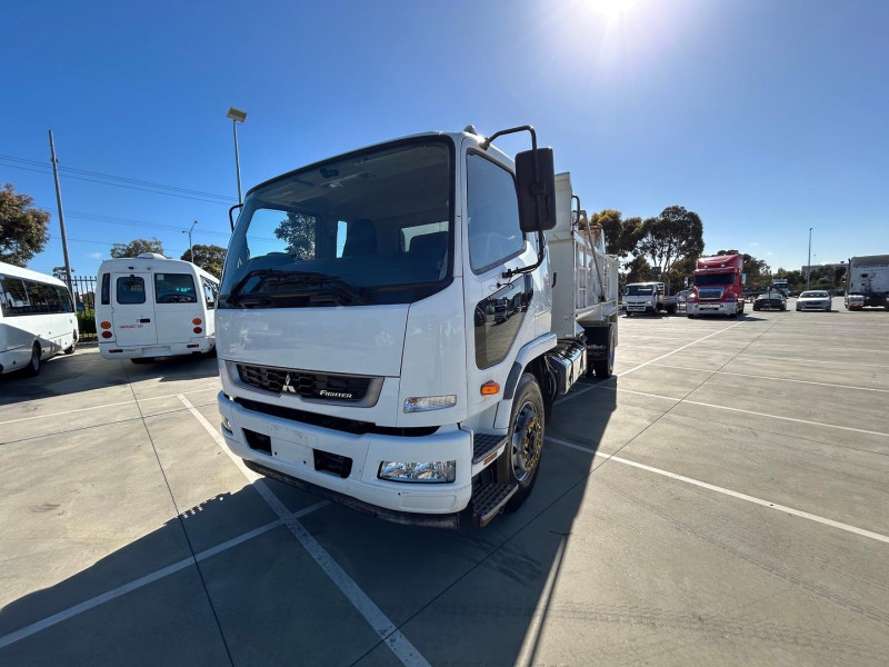 2020 Fuso Fighter 1627 TIPPER with Split tipper tub 