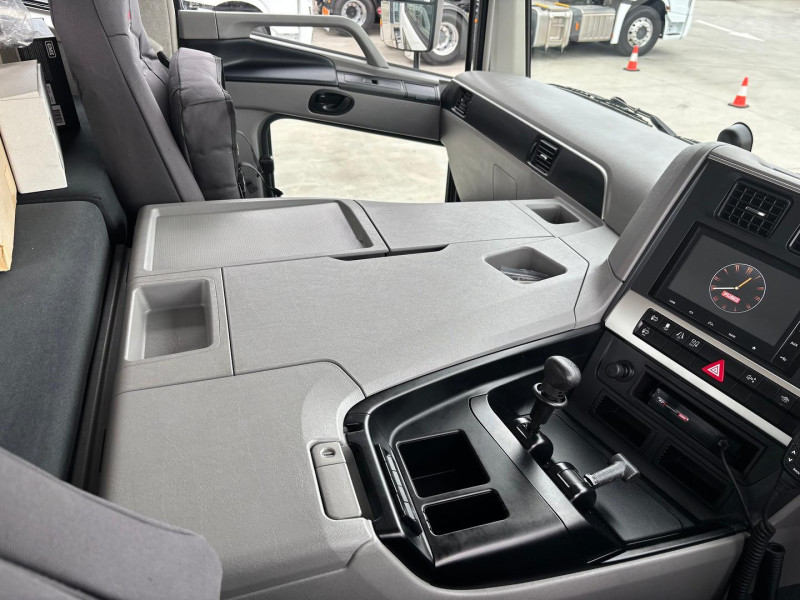 2024 Fuso Shogun FP74 400 PRIME MOVER 