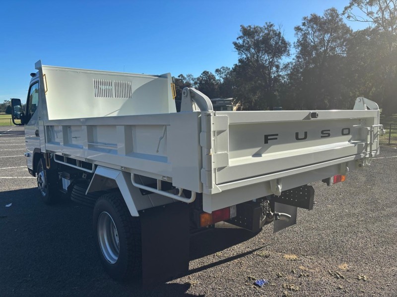 2026 Fuso Canter 815 Tipper 