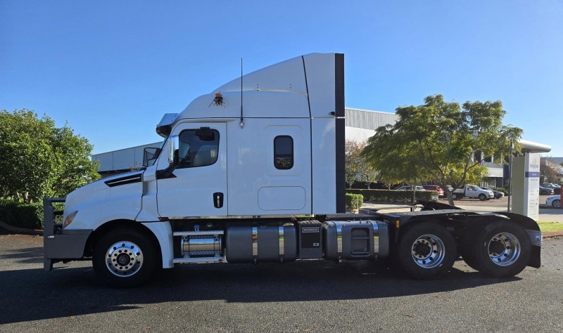 2021 Freightliner Cascadia 126 